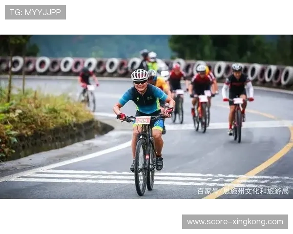 足球场上的十八号球星们：那些代表着速度与激情的传奇人物