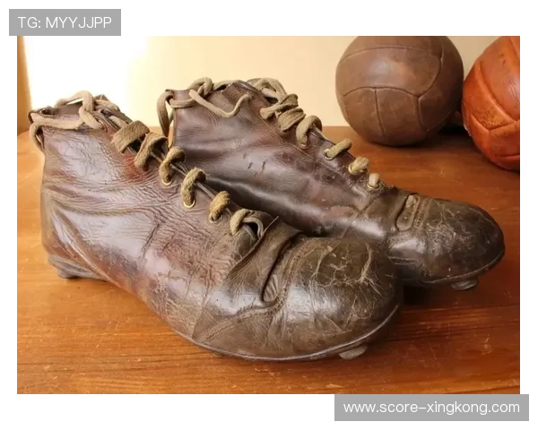 顶级足球球星为何都选择穿着专业足球鞋揭示背后的科学与技术优势