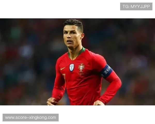 重生足球巨星逆袭之路从低谷崛起，再次登顶世界巅峰